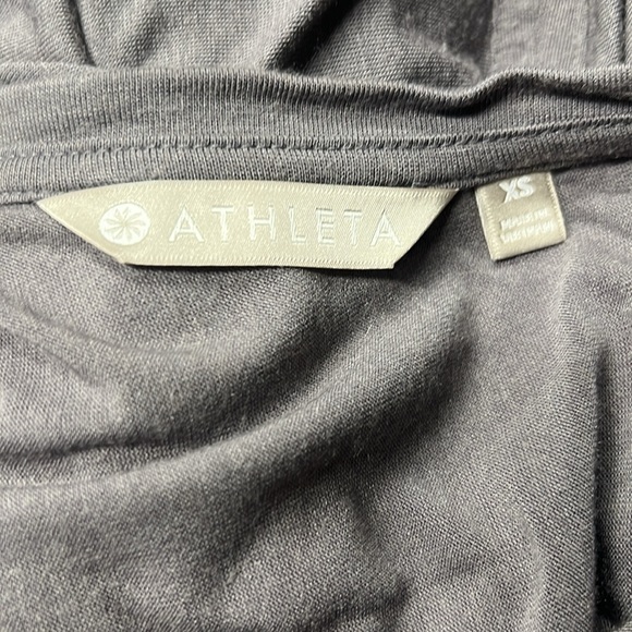 Athleta brand long sleeve tee. Very soft with dolman sleeves and round neckline - Picture 5 of 5